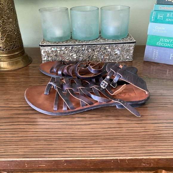 Pilar Abril leather Gladiator Sandals - Picture 6 of 7